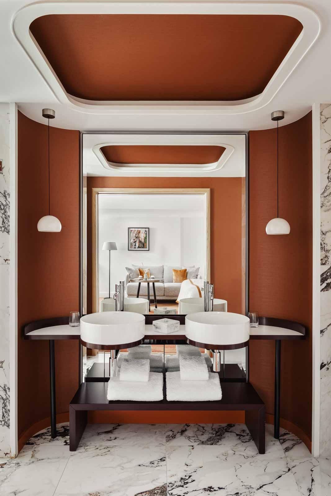 Une chambre Deluxe à l’Hôtel de Sers © Adrien Ozouf Une chambre Deluxe à l’Hôtel de Sers © Adrien Ozouf